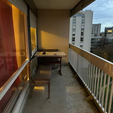 Great Quiet Neighborhood Apartment