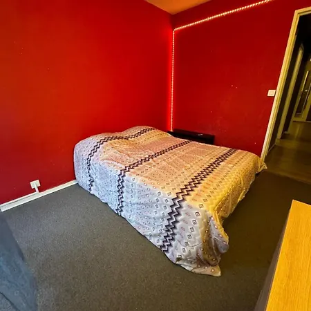 Great Quiet Neighborhood Apartment